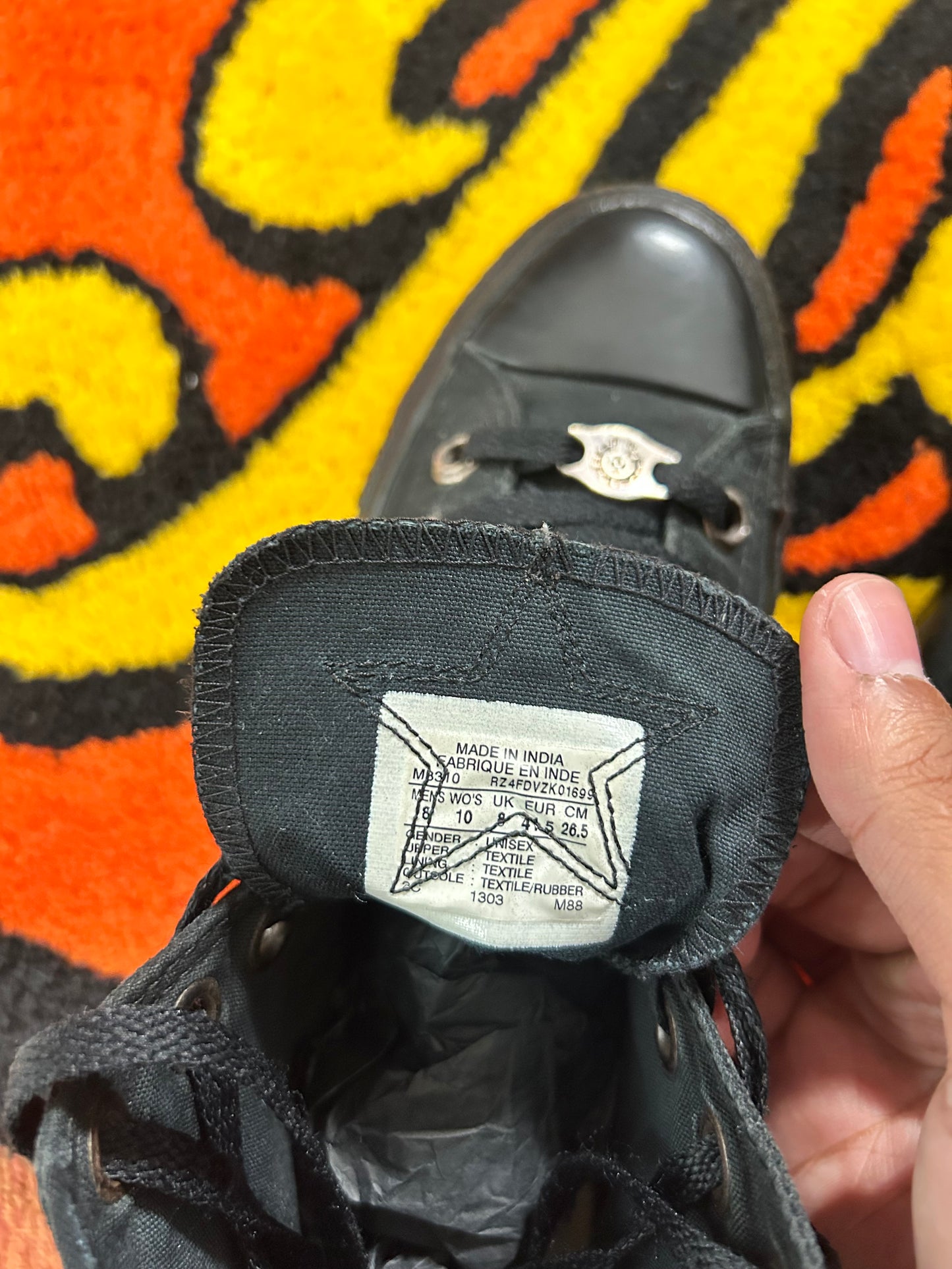 Chrome Hearts Black Star
Patch Converse