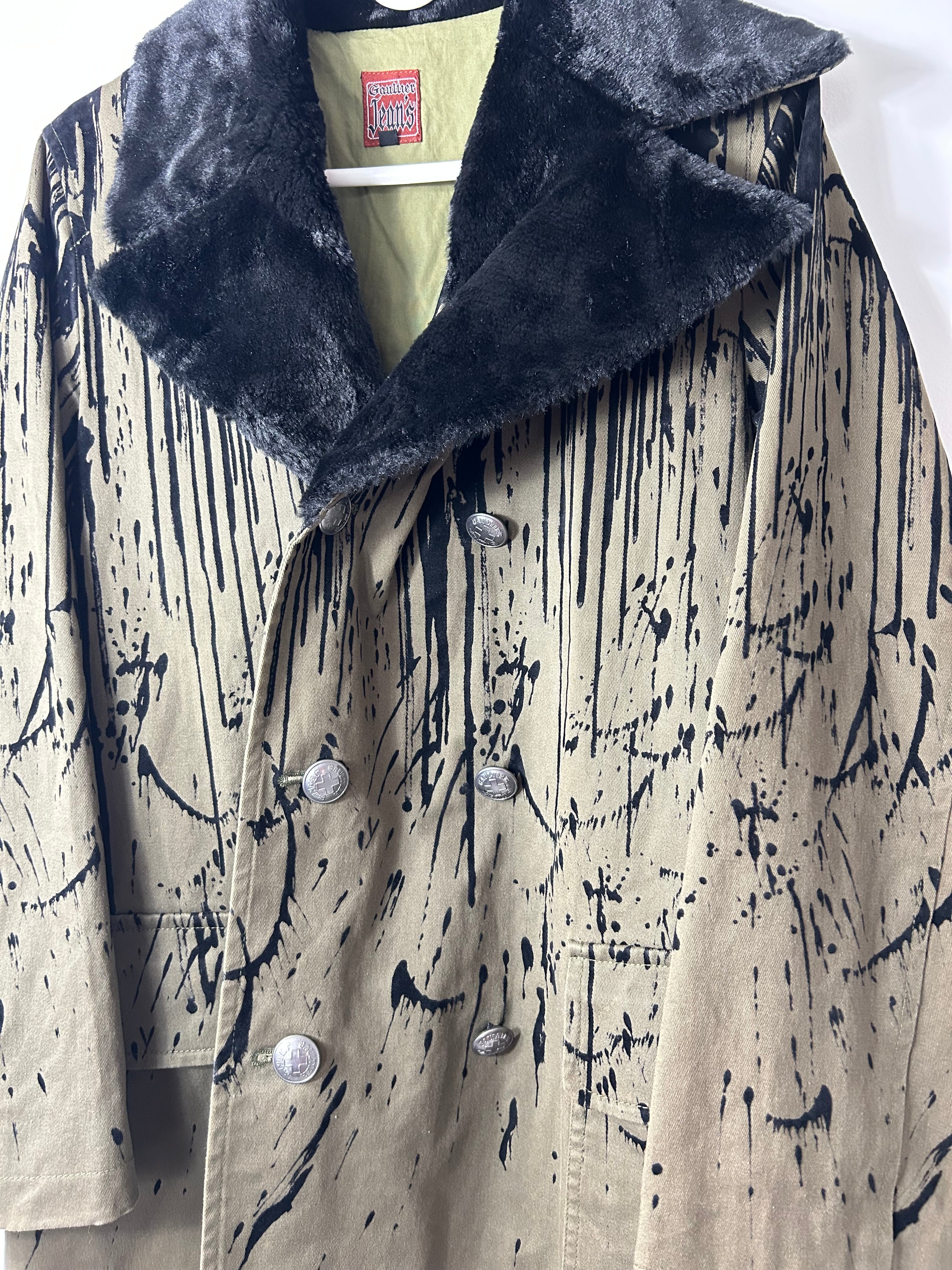 Jean Paul Gaultier AW1998
Blood Drip Coat