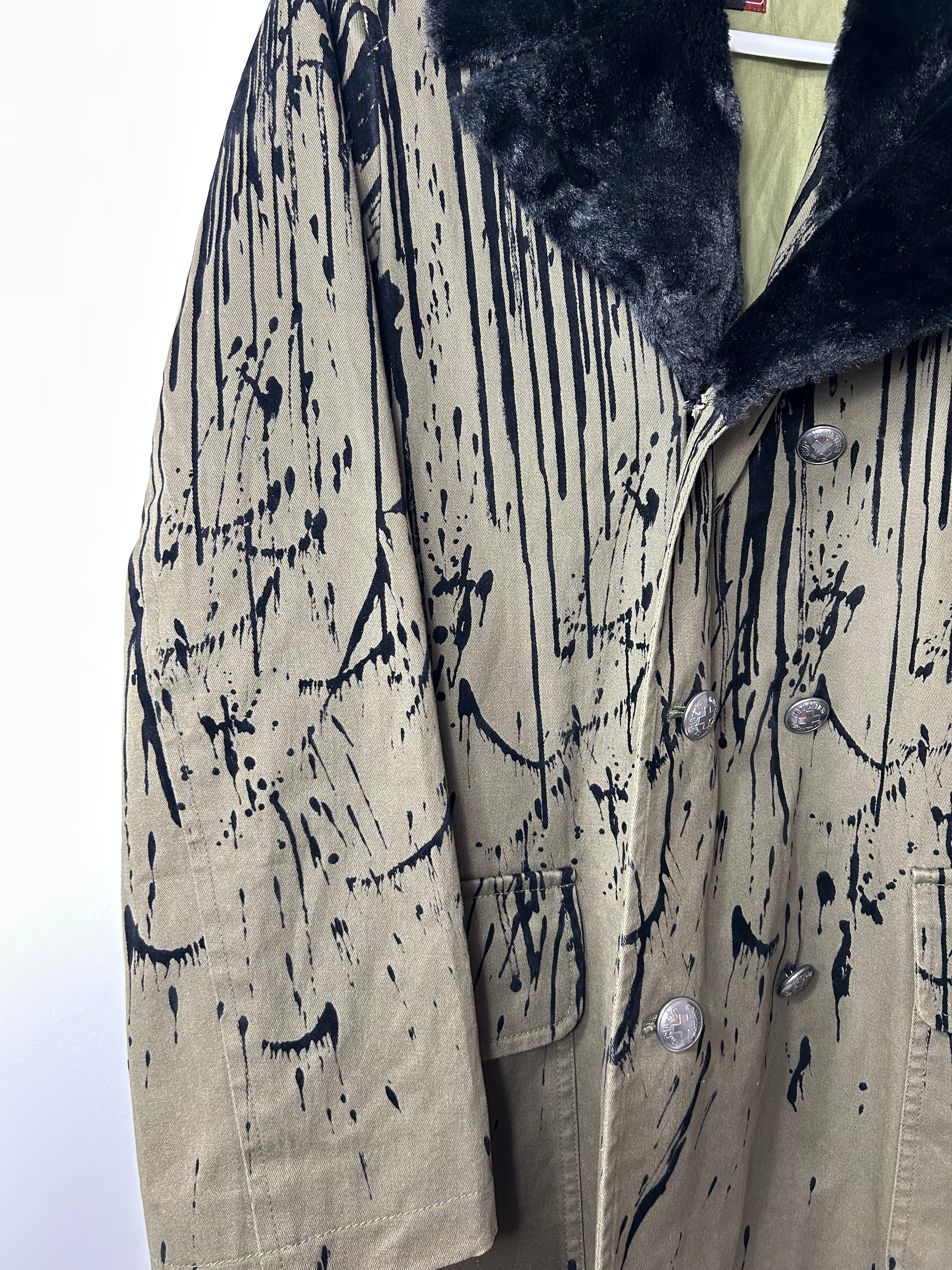 Jean Paul Gaultier AW1998
Blood Drip Coat